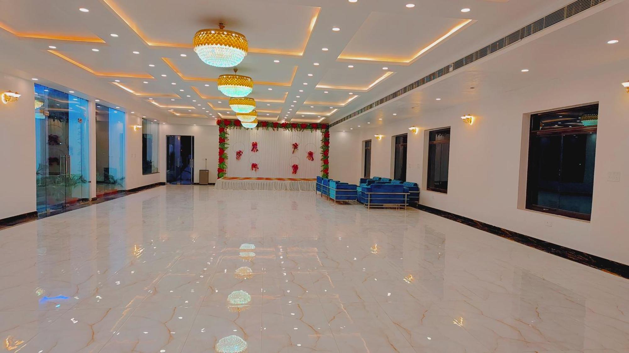 Awadh Samrat Resort Ayodhya Exteriör bild