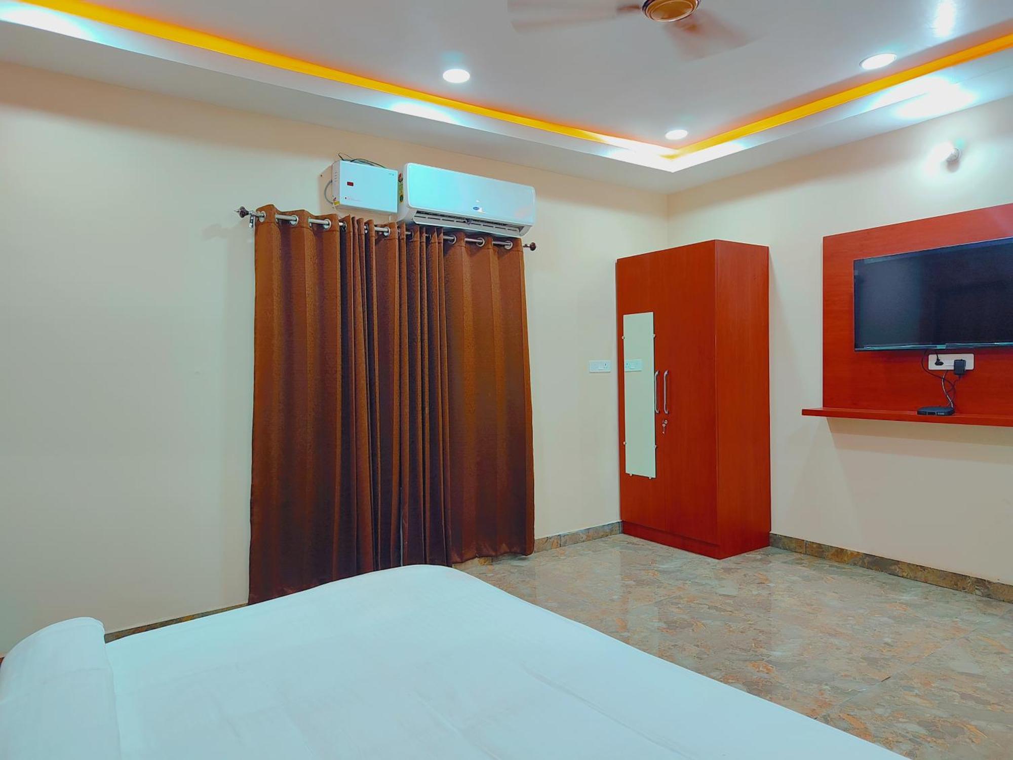Awadh Samrat Resort Ayodhya Exteriör bild