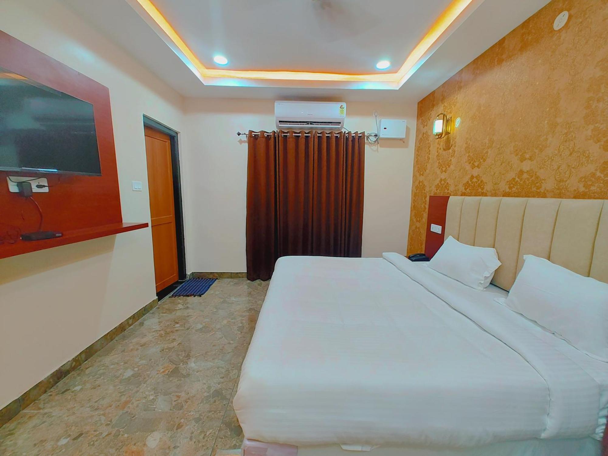 Awadh Samrat Resort Ayodhya Exteriör bild