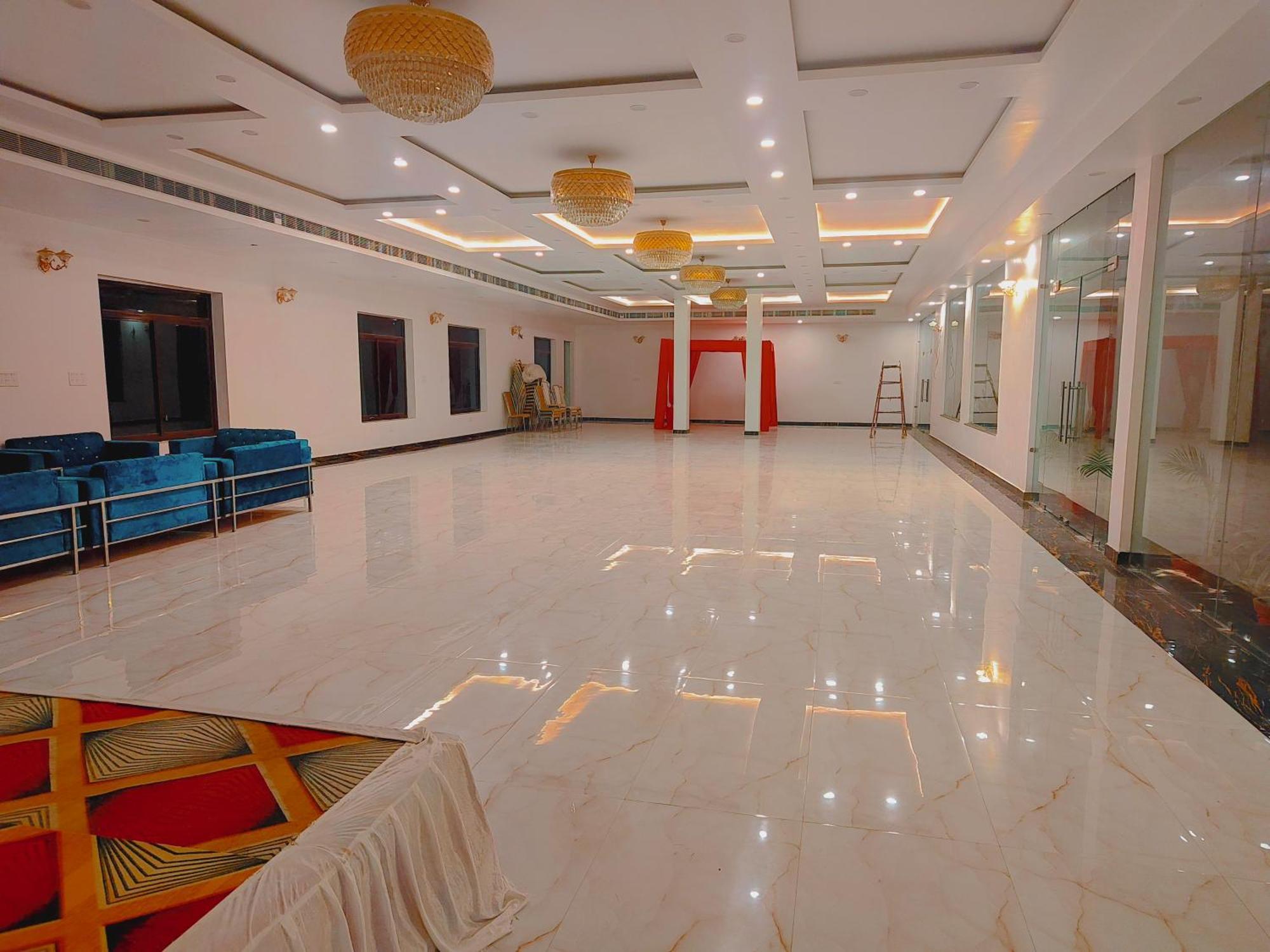 Awadh Samrat Resort Ayodhya Exteriör bild