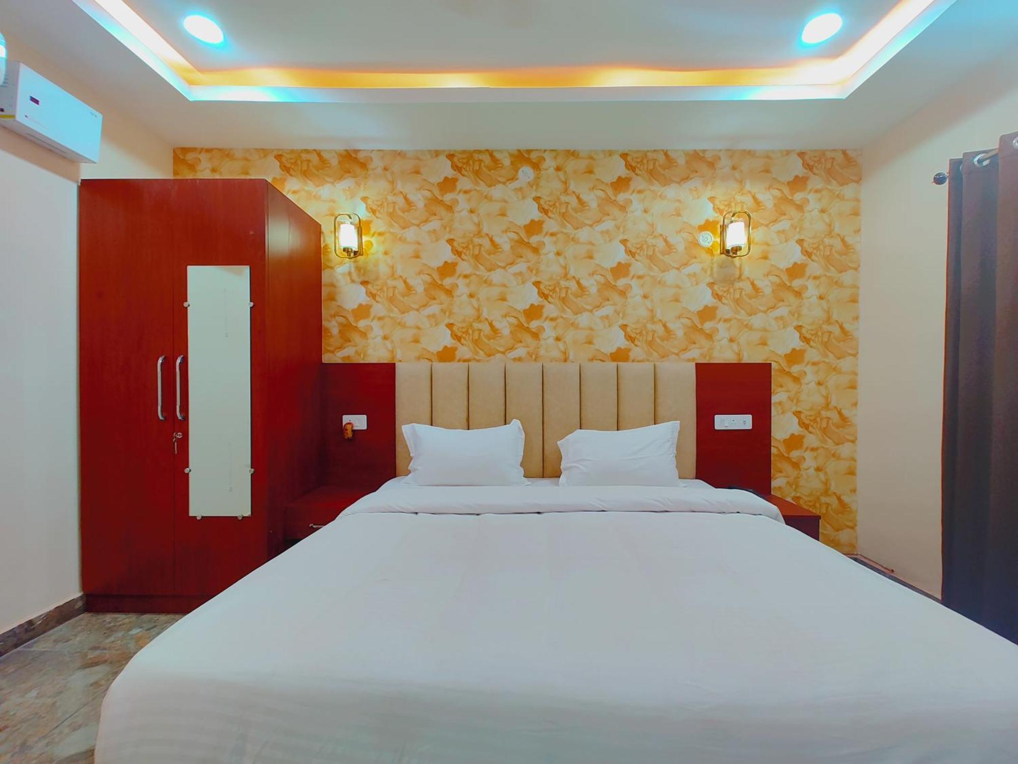 Awadh Samrat Resort Ayodhya Exteriör bild